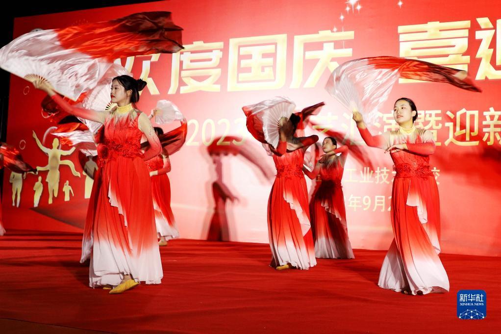 威尼斯欢乐娱人城官网3328